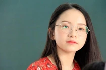 Sở hữu gương mặt trẻ thơ, cô giáo dạy tiếng Anh bị nhầm là học sinh cấp 2