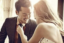 Bị vợ bầu "cấm túc", chồng trẻ sa lưới tình của hàng xóm gợi cảm