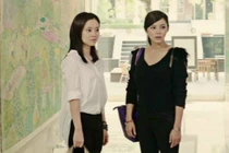 Phát hiện bí mật phát sốc trong túi áo chồng