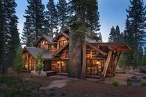 Ngôi nhà gỗ trên núi tuyệt đẹp, ai nhìn cũng thích mê