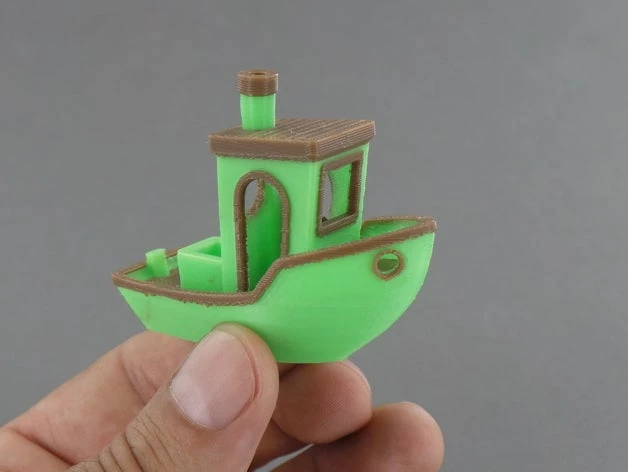 Ngắm con thuyền nhỏ nhất thế giới, trôi nổi trên bề mặt sợi tóc