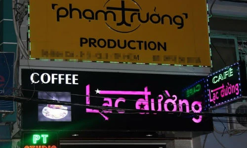 Bạn sẽ không dừng được cười khi đọc những cái tên nhà hàng ăn uống này