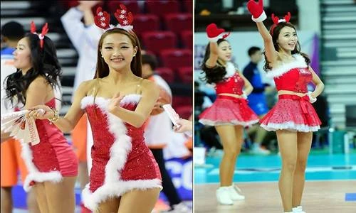 Gái xinh Hàn Quốc diện đồ Noel sexy chết người