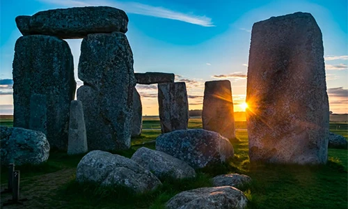 Khảo sát Stonehenge, phát hiện hàng ngàn "hố săn bắn" thời tiền sử