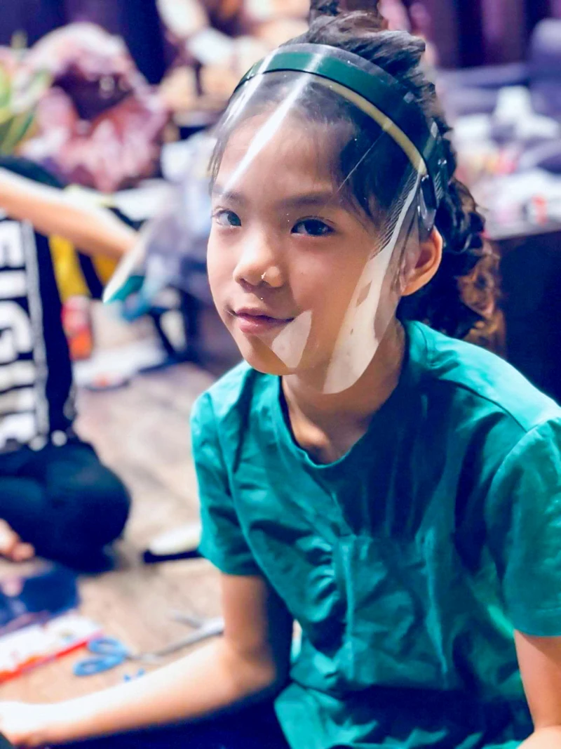 Những chiếc mặt nạ chống COVID-19 “made in... Times Cty”