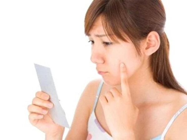 Những thói quen xấu khiến bạn chóng già 