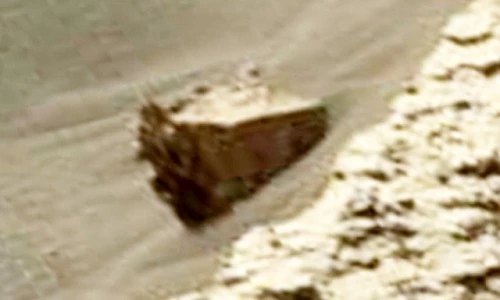 Xôn xao khối vật thể nghi nhà cổ trên sao Hỏa