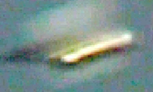 Nhân chứng ở kể lại chuyện UFO từ trên trời rơi xuống đất