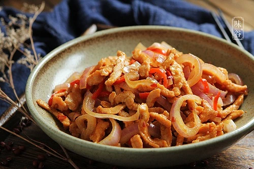 Mẹo chiên thịt bất bại, đoảng đến đâu món ăn vẫn mềm ngọt không dính