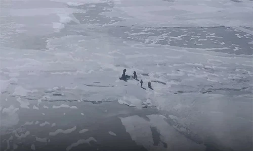 Kinh dị hồ nước “nuốt chửng” 2.500 con tàu: Bermuda chưa là gì? 