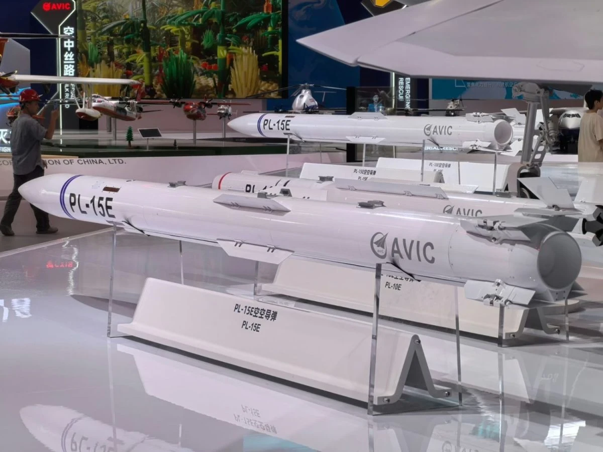 Trung Quốc giao tên lửa tầm xa cho Pakistan giữa căng thẳng Ấn Độ