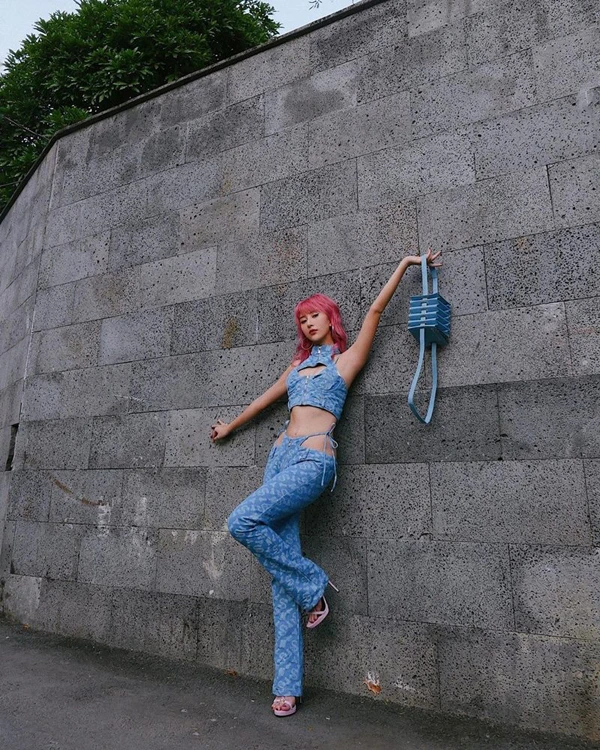 Mốt “đuôi cá voi” sexy gây “lú” ngày càng thịnh hành, bất chấp định kiến