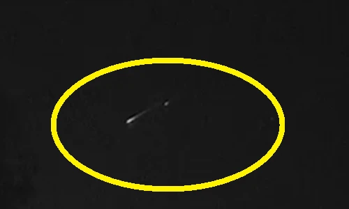 Cảnh sao băng "khó hiểu" oanh tạc bầu trời Anh