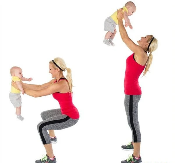 Giảm cân thần tốc sau sinh với các bài tập cùng bé