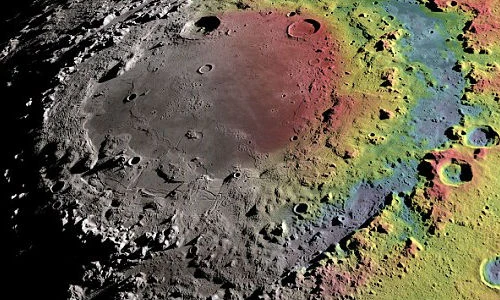 Phát hiện miệng vành núi lửa đồng tâm kỳ lạ trên mặt trăng
