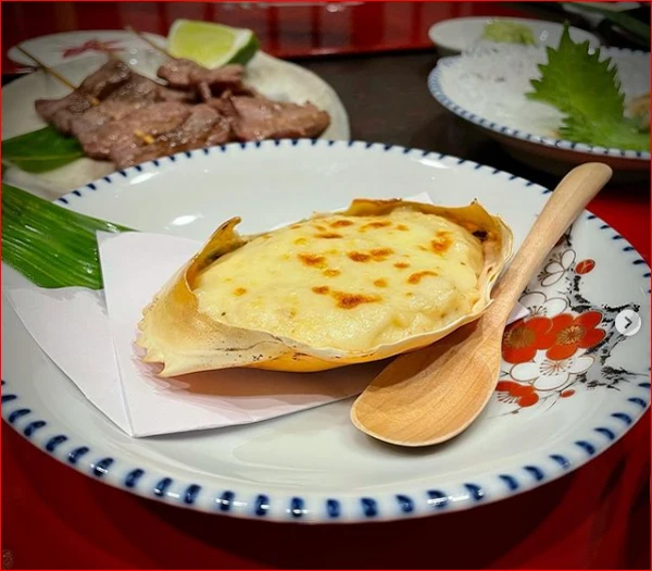 Ở nhà mùa dịch, Trấn Thành khoe tài nấu ăn “đỉnh của chóp”