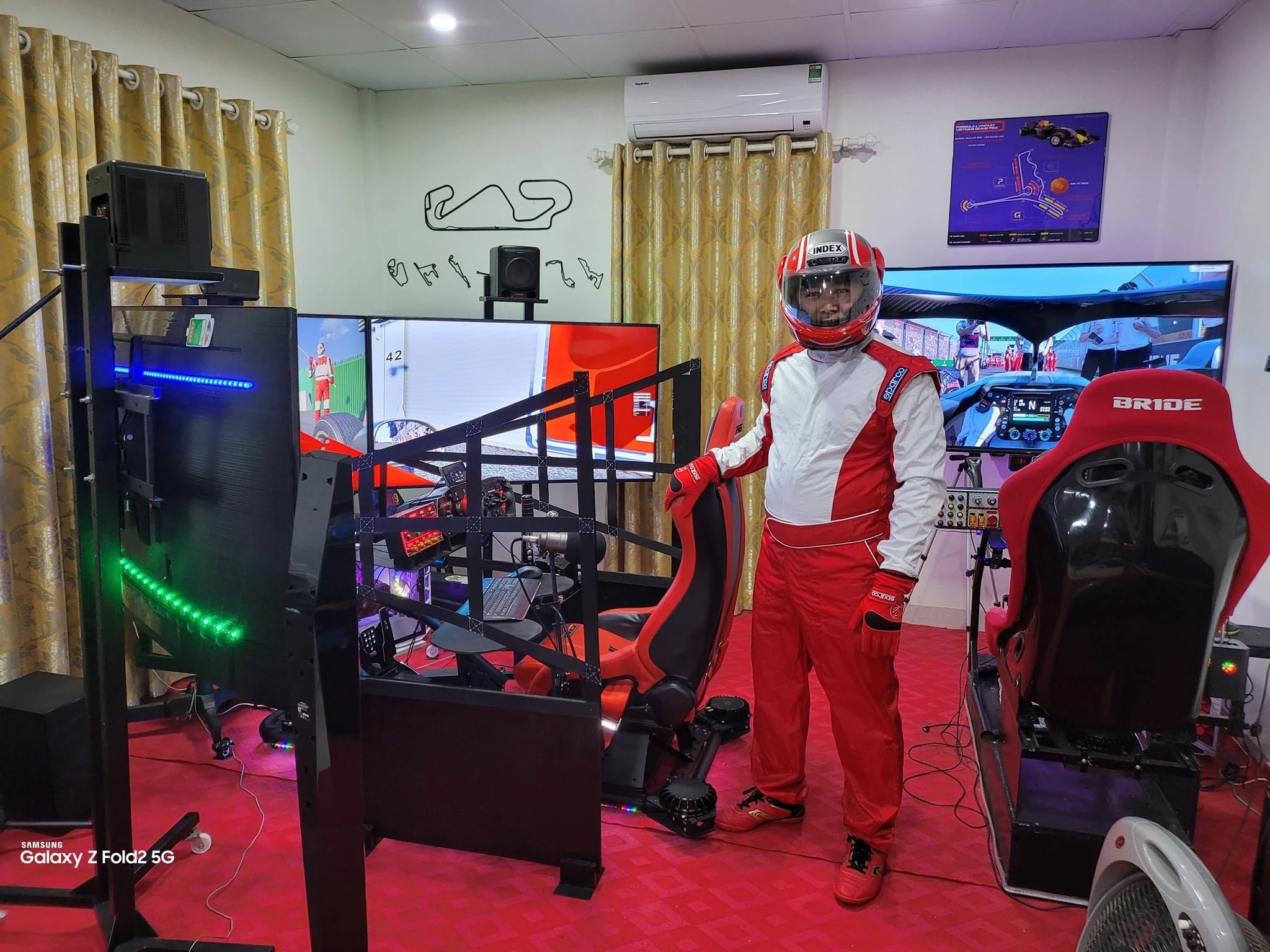 Chiêm ngưỡng bộ Gear khủng trăm triệu của game thủ U50 Hà Nội