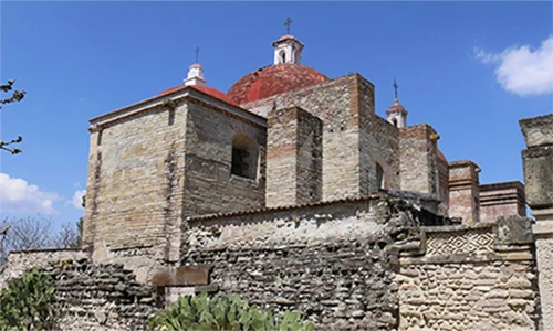 Kinh ngạc “lối vào thế giới ngầm” ẩn dưới nhà thờ Công giáo Mexico