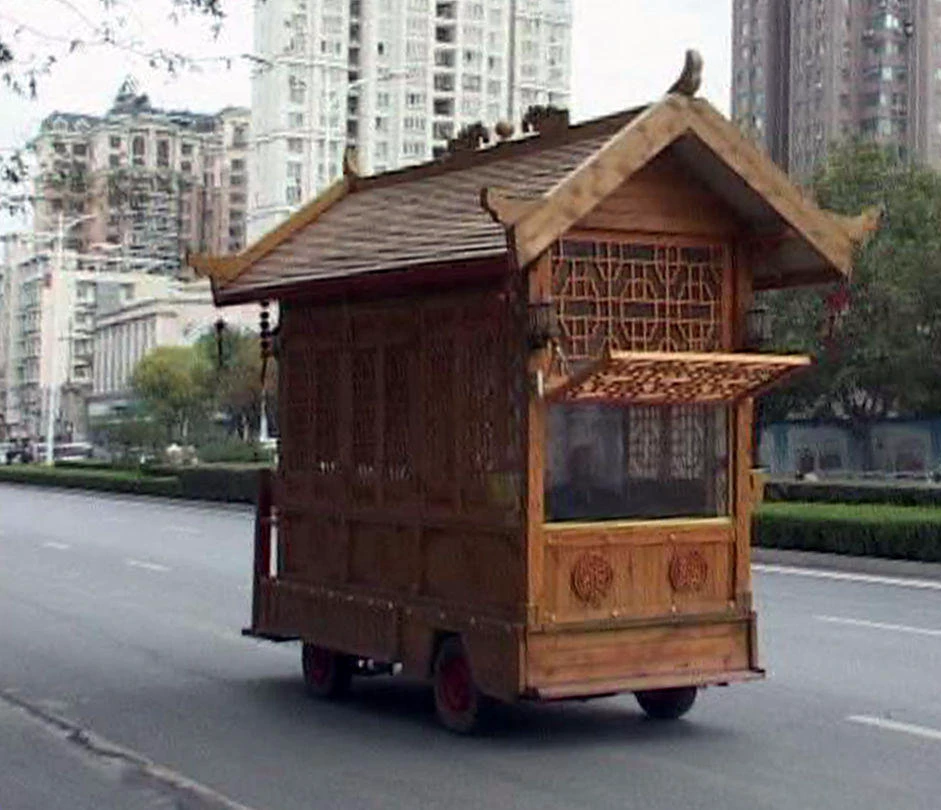 Siêu xe gỗ có một không hai trên đường phố Trung Quốc