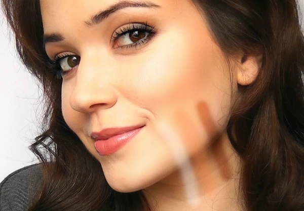 Tuyệt chiêu chọn kem nền cho mùa đông