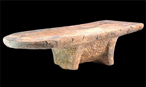 Kinh ngạc đá mài 2.000 tuổi có dấu vết “cà ri” ở An Giang