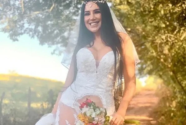 Gu thời trang “khó đỡ” của mỹ nhân “đệ nhất sexy Brazil”