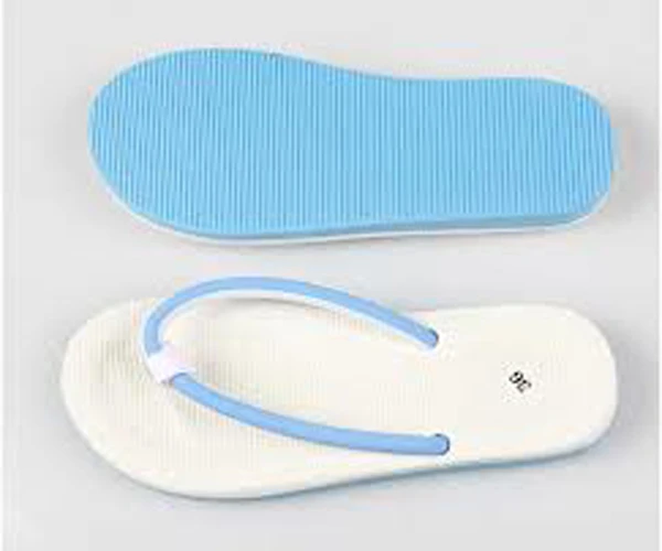 Khám phá bất ngờ về lịch sử “ghê gớm” của... dép tông