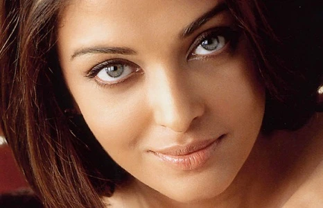 Nét tướng phụ nữ là lỗ chôn tiền trên mặt, ai tu vạn kiếp mới lấy được làm vợ 