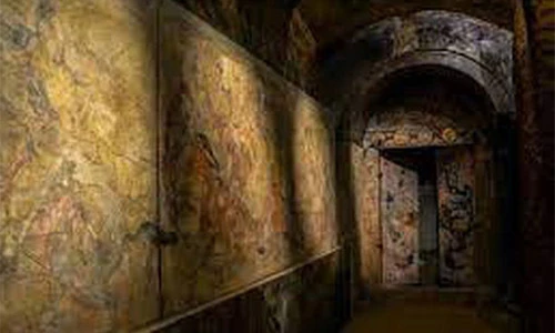 Cổ vật chất đầy trong lăng kẻ trộm không dám lấy: Giải mã sốc!