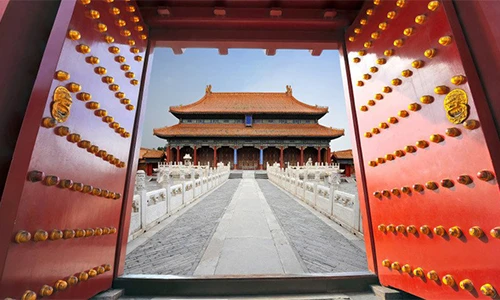 "Nốt sần" quyền uy trên cổng Tử Cấm Thành, đố ai dám mạo phạm