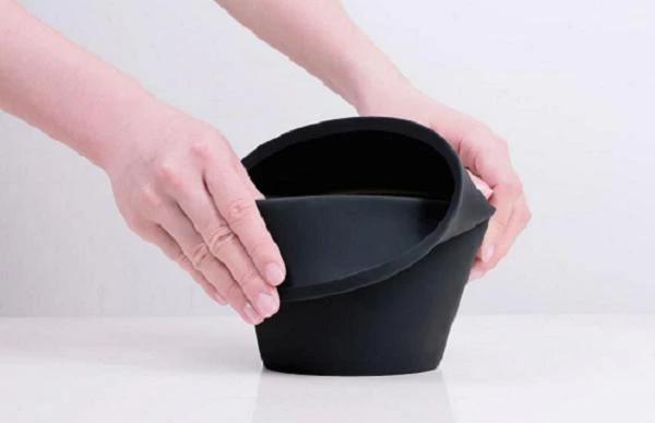 Chậu cây biết... lớn theo cây