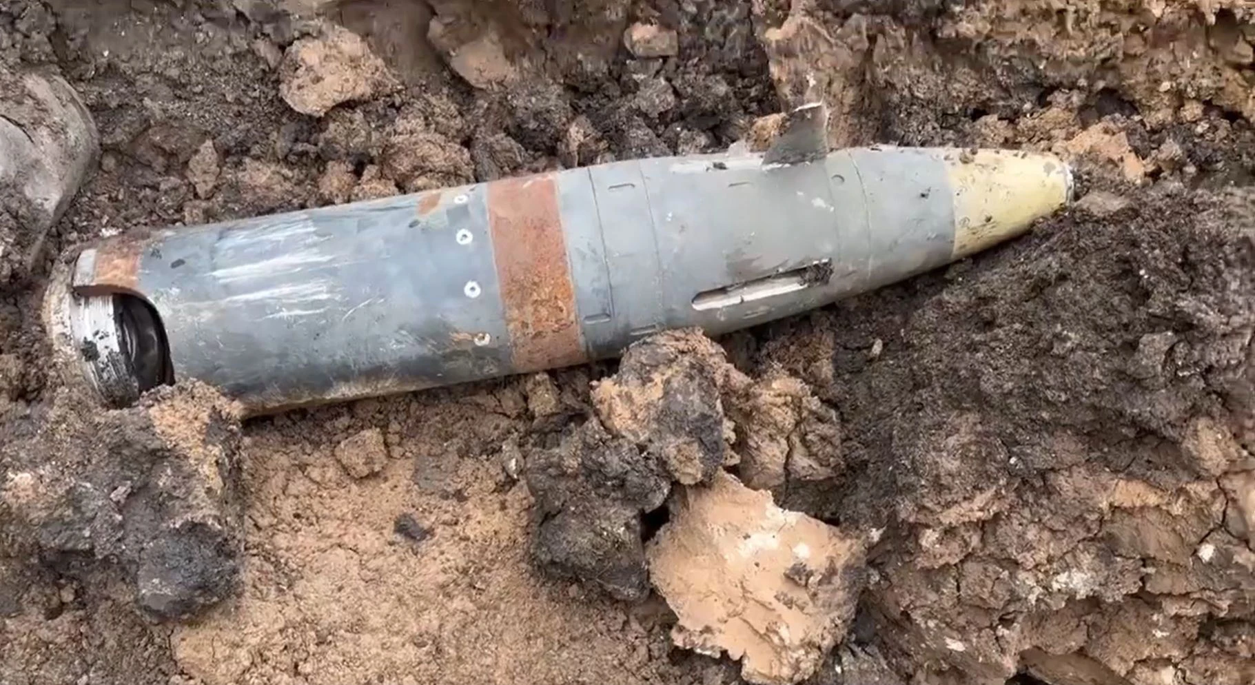 Đạn pháo đắt tiền của Mỹ cấp cho Ukraine “gục ngã” trước Nga