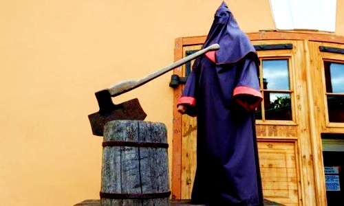 Sự thật đắng lòng về cuộc sống của đao phủ thời trung cổ