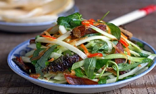 Khám phá món gỏi sầu đâu “đắng lè lưỡi” đặc sản miền Tây