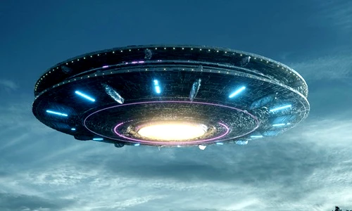 Vì sao người ngoài hành tinh ào ào đổ bộ Nhật Bản? 