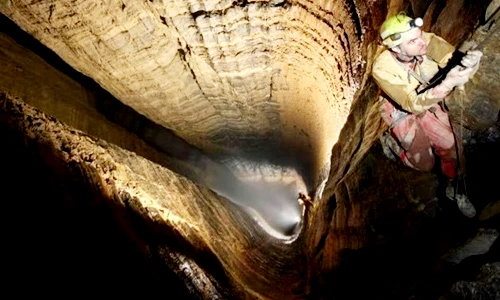 Top hang động sâu nhất thế giới, toàn nơi ẩn giấu bí mật thế kỷ