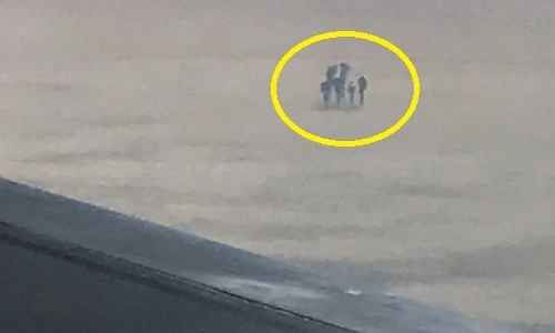 Vật thể lạ như người ngoài hành tinh trên tầng mây