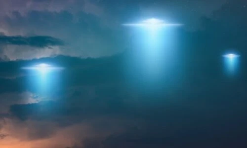 5 cảnh tượng đầy thuyết phục về UFO, chuyên gia cũng khó hiểu