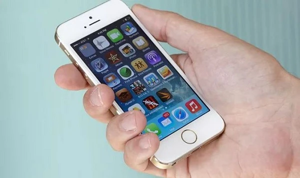 Tại sao iPhone 5S mất vân tay xuống giá thảm chỉ 500.000 đồng?