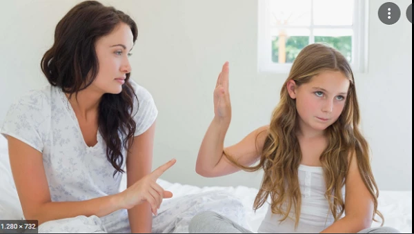 Lý do trẻ vị thành niên nổi loạn, ghét mẹ dù trước đó rất yêu