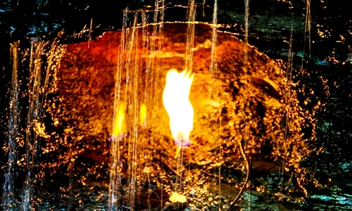 4 ngọn lửa vĩnh cửu bí ẩn nhất thế gian, rùng mình số 3 