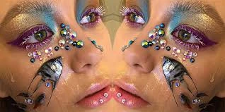 Trào lưu trang điểm với cá chết bị ném đá dữ dội