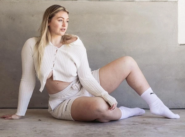 Bất chấp body ngoại cỡ, 9X tự tin “đốn gục” mọi ánh nhìn