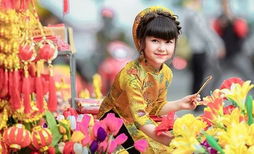 5 em bé lai siêu dễ thương khiến dân mạng nghiêng ngả