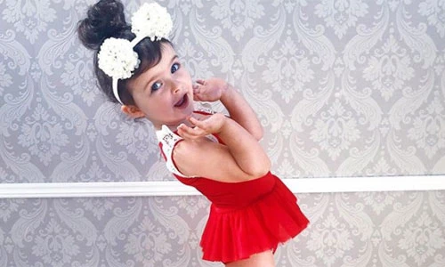 Ngắm ảnh bé gái hot nhất Instagram xinh tựa thiên thần