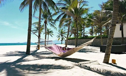 Bãi biển mới toanh ở Quảng Nam hớp hồn giới trẻ Việt