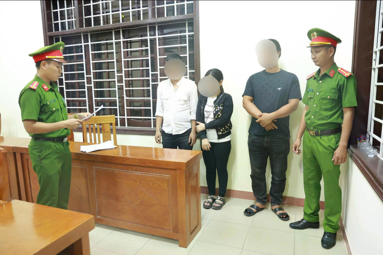 Các đối tượng tại cơ quan Công an. tran-khoi-20250818204209-1.jpg