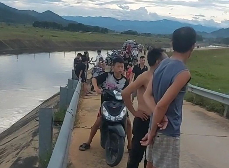 Hiện trường xảy ra vụ việc đau lòng. 513868636-10029671803783929-6730192572014057541-n.jpg