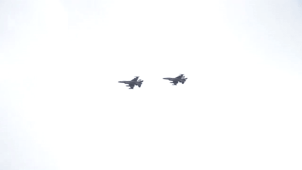 Năm ngoái, một nhóm các quốc gia NATO, bao gồm Đan Mạch, Hà Lan, Bỉ, Canada, Luxembourg, Na Uy, Ba Lan, Bồ Đào Nha, Romania và Thụy Điển, đã thành lập "liên minh F-16" để thúc đẩy việc viện trợ máy bay chiến đấu thế hệ thứ tư cho Ukraine.