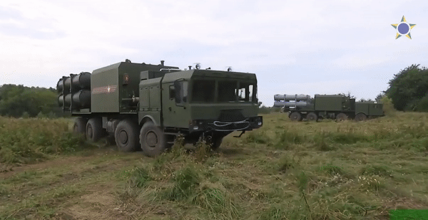 Hệ thống radar này có khả năng phát hiện và theo dõi nhiều mục tiêu cùng lúc, cũng như có thể dẫn đường cho việc tiêu diệt đồng thời các mục tiêu trên.